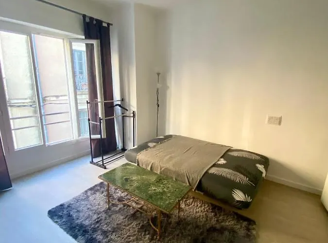 Appartement Studio Centre Nîmes